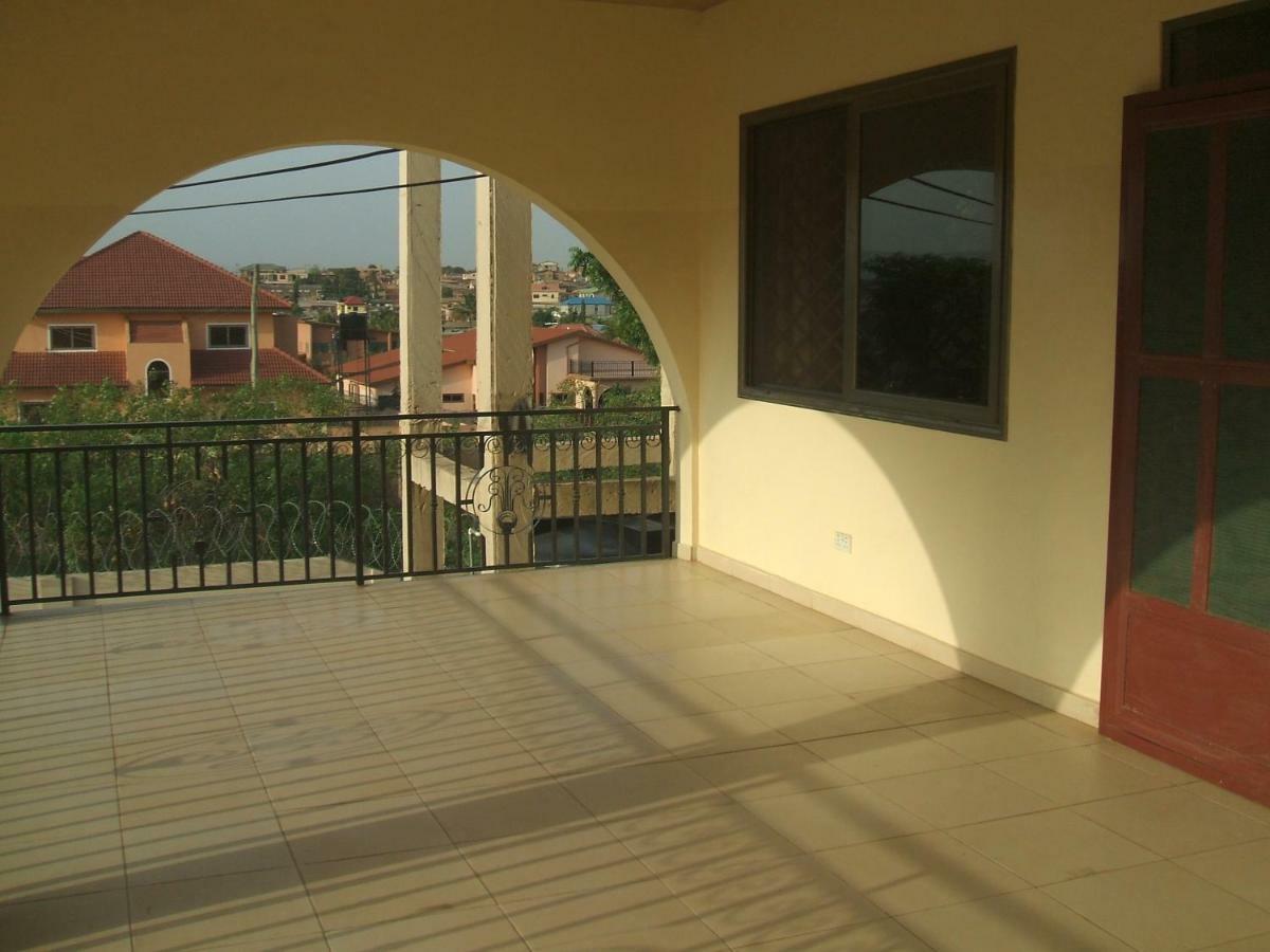 Charis Home Services Haatso Dış mekan fotoğraf